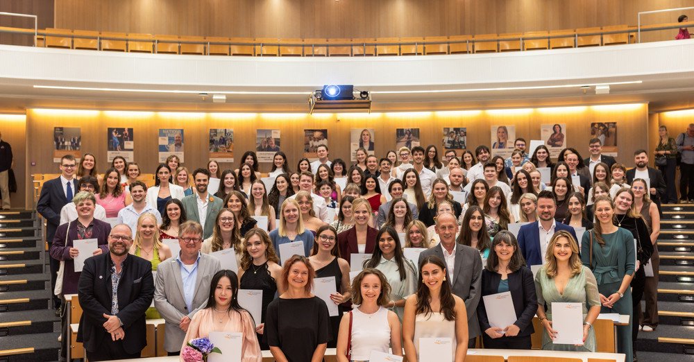 Gruppenfoto Absolventinnen und Absolventen